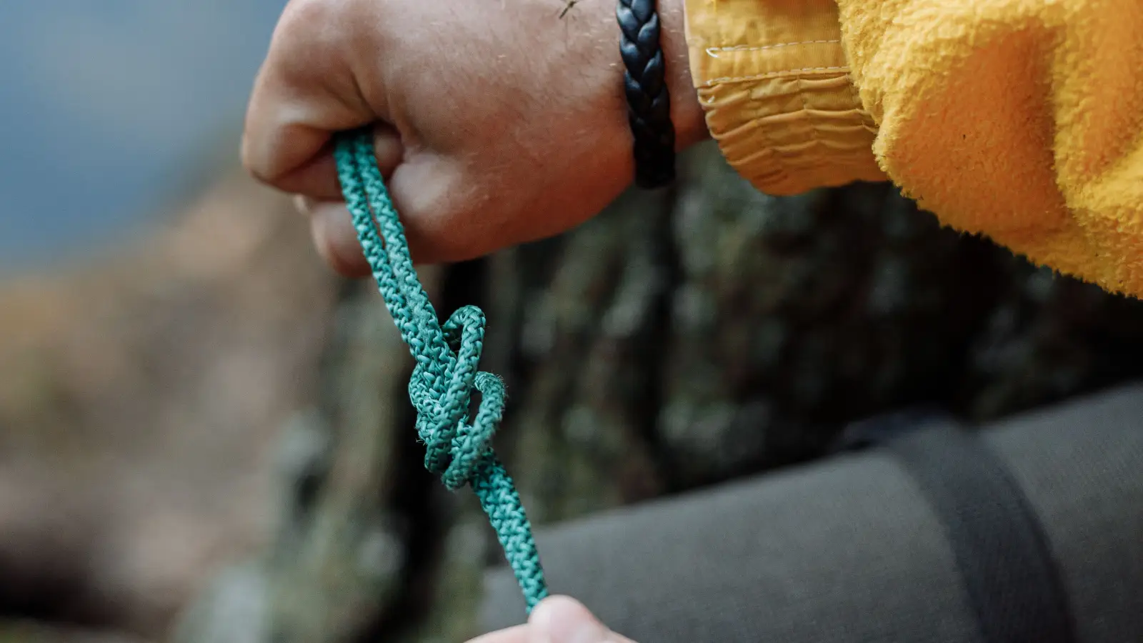 Perfect Loop Every Time: Leader Knots Without the Struggle